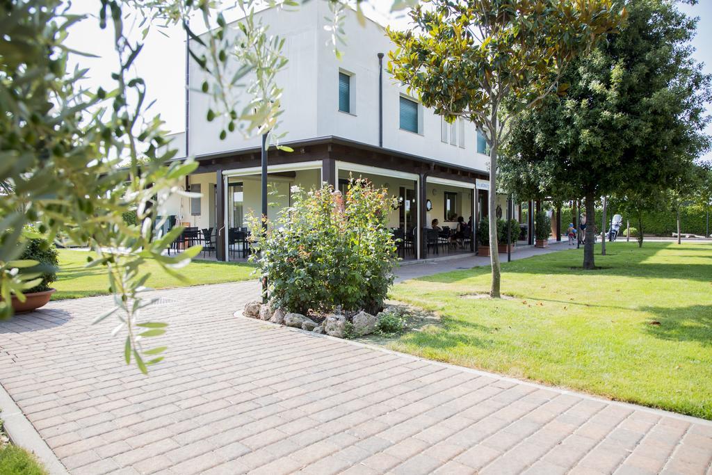 Residence Borgomare アルベンガ エクステリア 写真