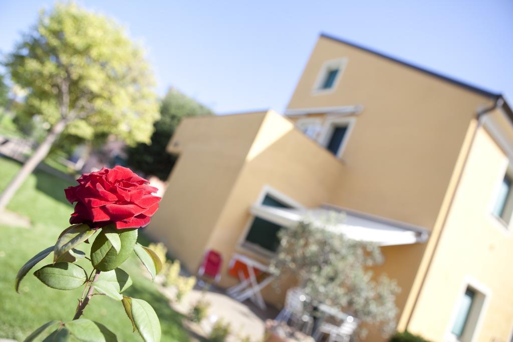 Residence Borgomare アルベンガ エクステリア 写真
