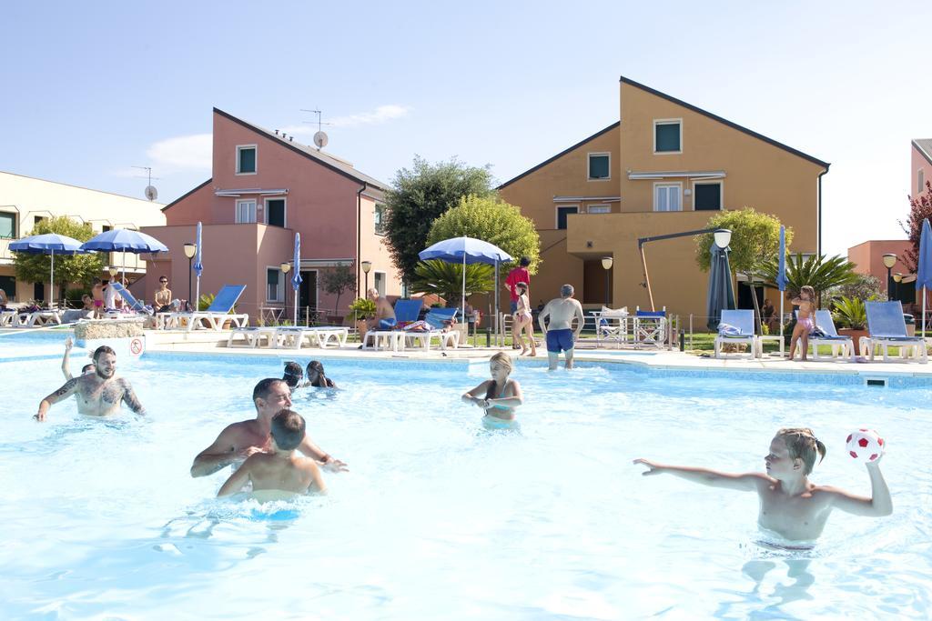 Residence Borgomare アルベンガ エクステリア 写真