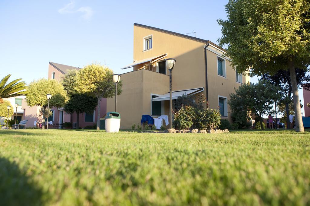 Residence Borgomare アルベンガ エクステリア 写真
