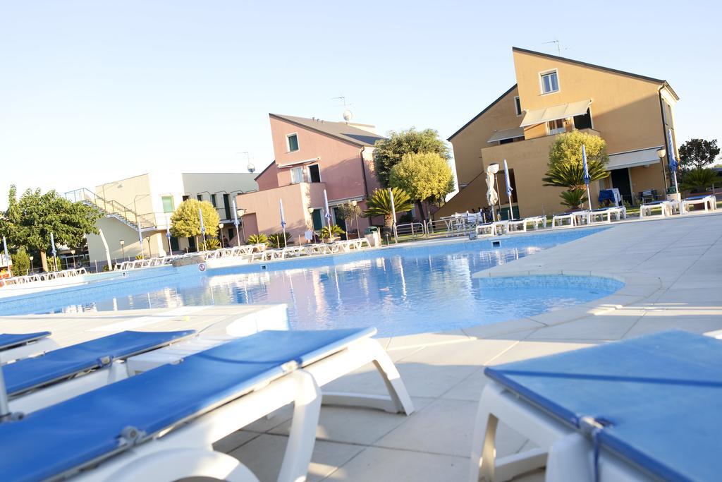 Residence Borgomare アルベンガ エクステリア 写真